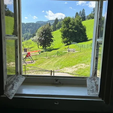 Haus Am Waldrand * Arriach